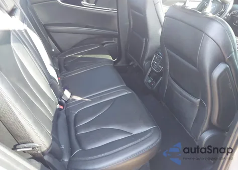 2023 Lincoln Nautilus Standard z USA, uszkodzony, nr VIN 2LMPJ8J99PBL21776